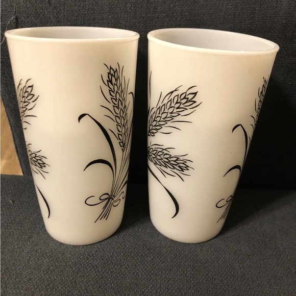 4 VTG Hazel Atlas Milk Glass Farmhouse Wheat Design Tumblers Drinking Glasses - Picture 5 of 10